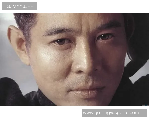 足球明星青春容颜的迷人瞬间展现他们的活力与魅力
